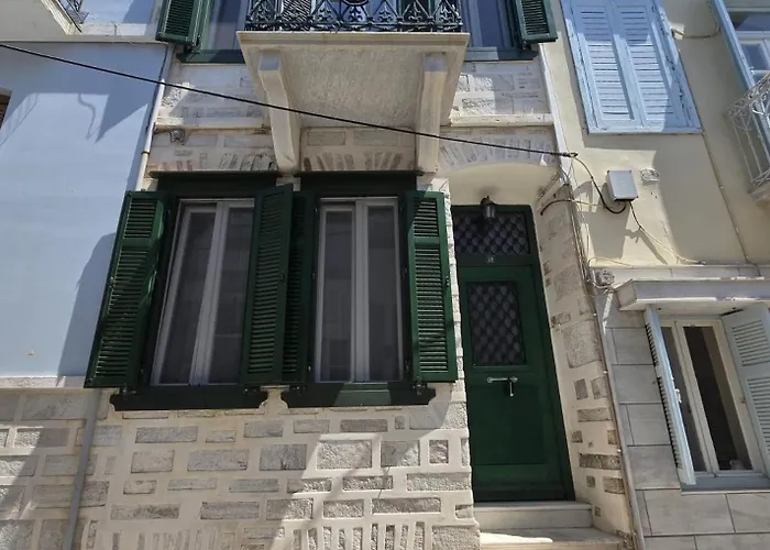 Syra & Hermes Holiday home *