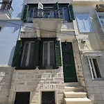 Syra & Hermes Tatil Evi *